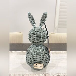 NWT 🐰 Rae Dunn Farmhouse Wicker Easter Bunny - Happy Spring
